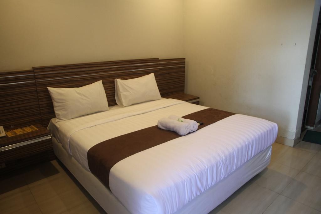 מטאראם Palapa Hotel מראה חיצוני תמונה